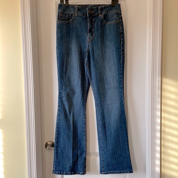 NINE WEST Boot Cut Jeans Size 10 or 29 - Picture 2 of 4